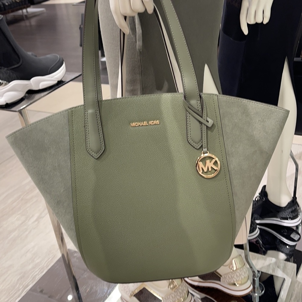 Michael Kors Portia Large Tote Leather - Picture 15 of 16